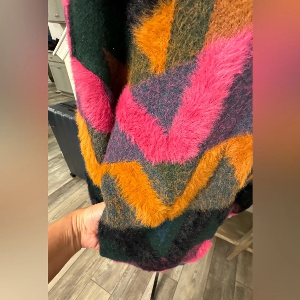 BEL KAZAN embrace vibrant